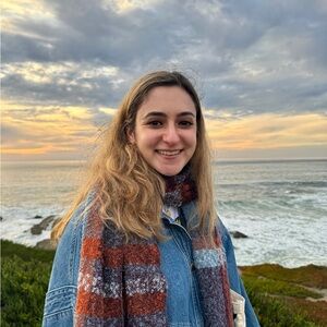 Meet your Posher, Ella